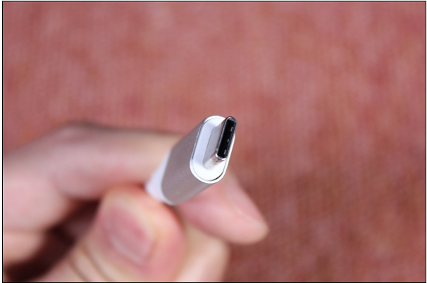 IT 冷知識: USB-C 要改名了,不提版本改看速度